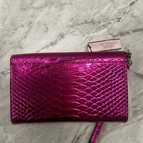 Victoria Secret metallic pink wristlet/wallet - Picture 4 of 5